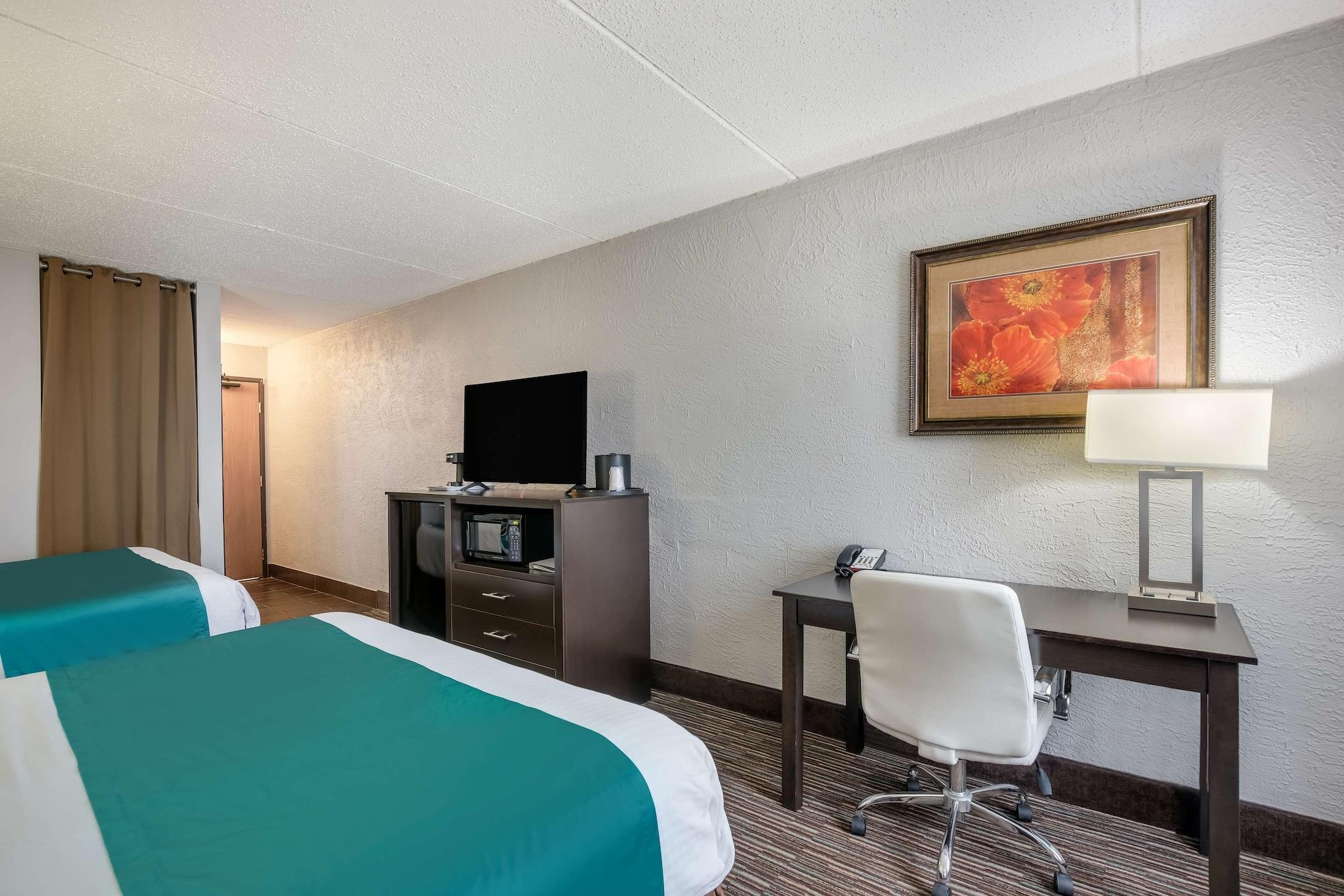 Best Western Waukesha Grand Pewaukee Eksteriør bilde
